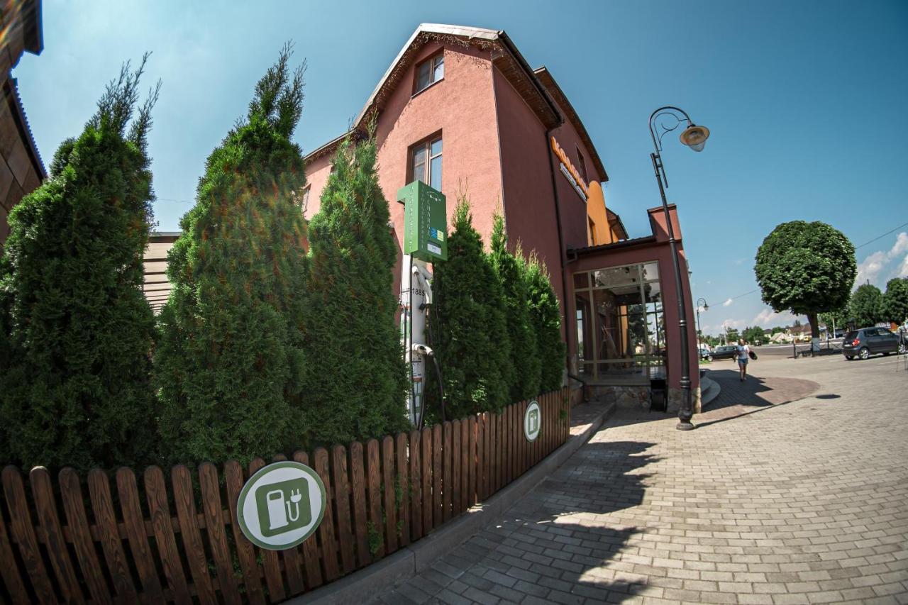 Kolobok Hotel Majaki Kültér fotó