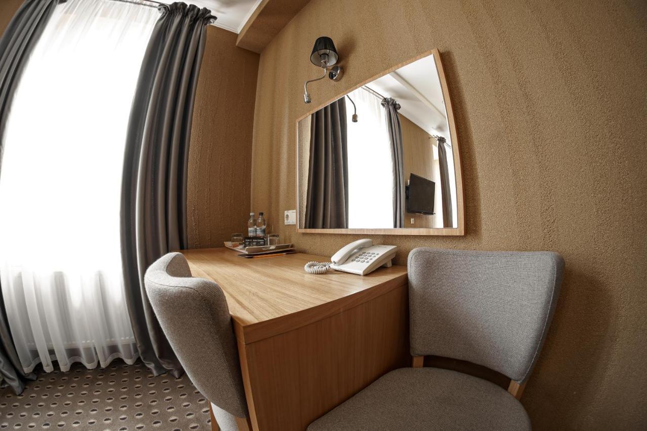 Kolobok Hotel Majaki Kültér fotó