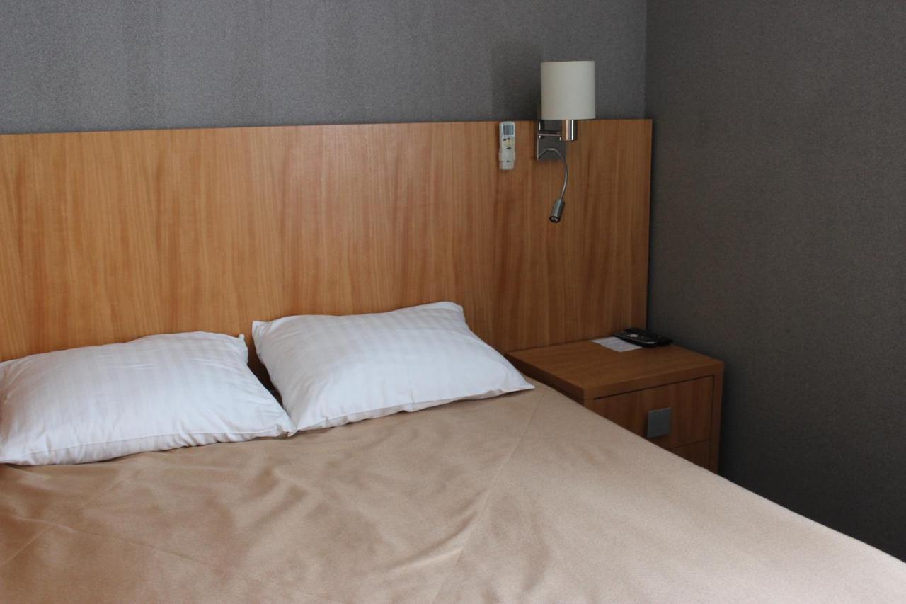 Kolobok Hotel Majaki Kültér fotó